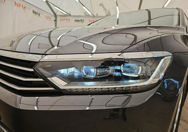 Volkswagen Passat cena 84900 przebieg: 51636, rok produkcji 2019 z Milicz małe 407